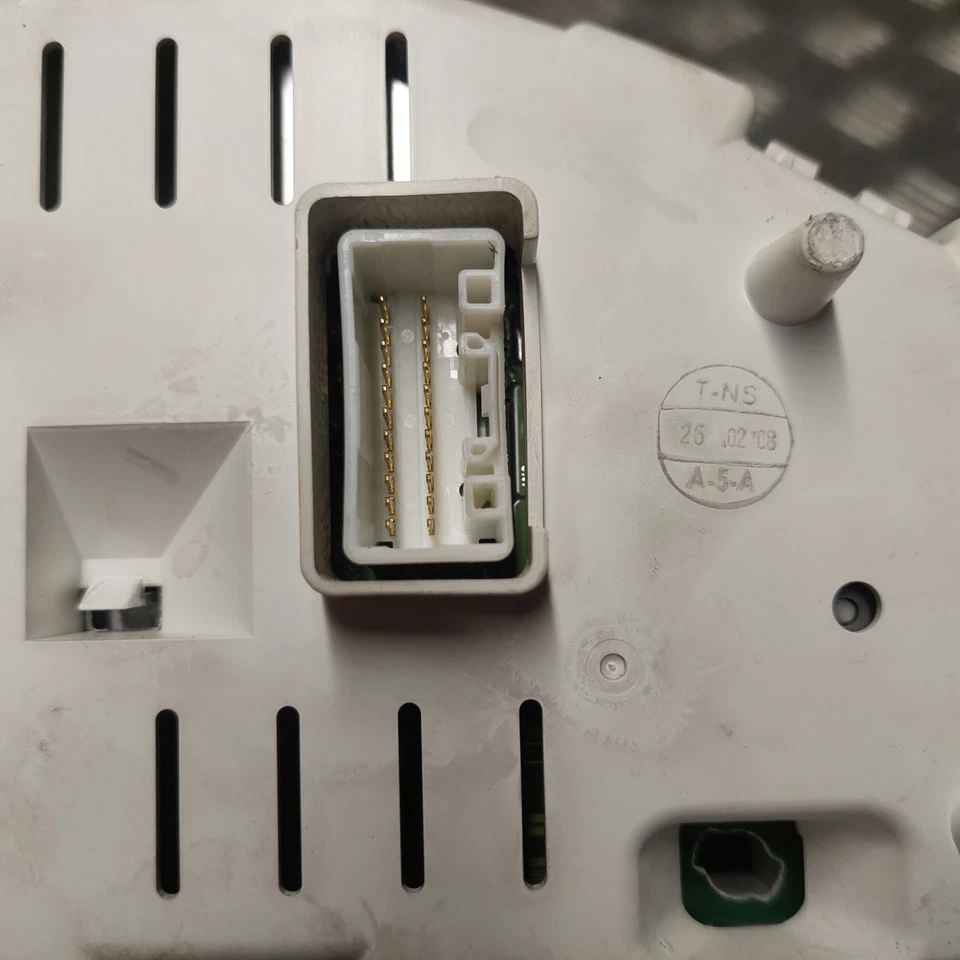 Mitsubishi Colt CZC2 MK6 2008 1.5 petrol ignition barrel key transponder ecu kit - Image 3 of 4