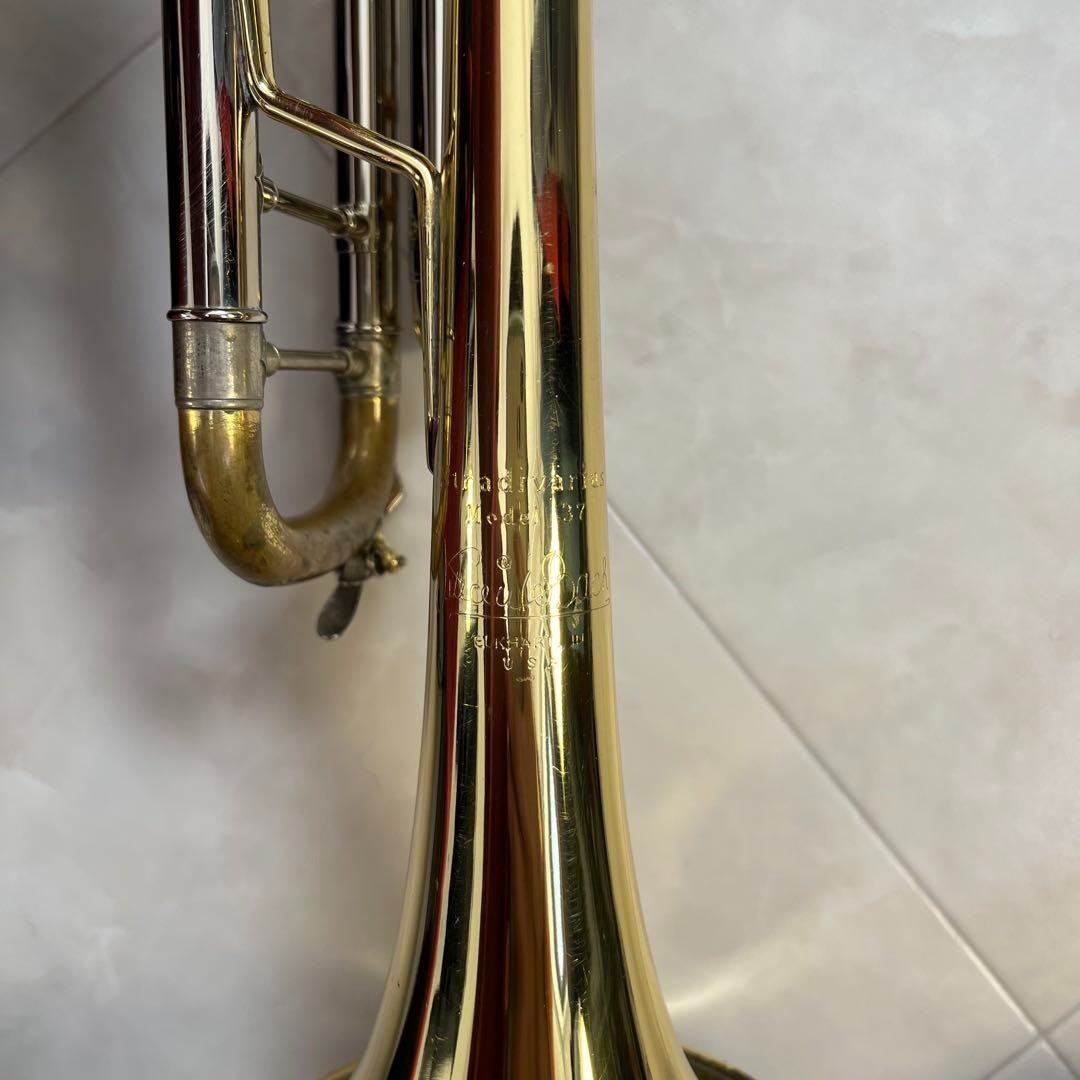 Foto 2 di 20