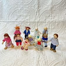 Lot of 11 Wooden Dolls Melissa Doug Unbranded People Family Kids Toys