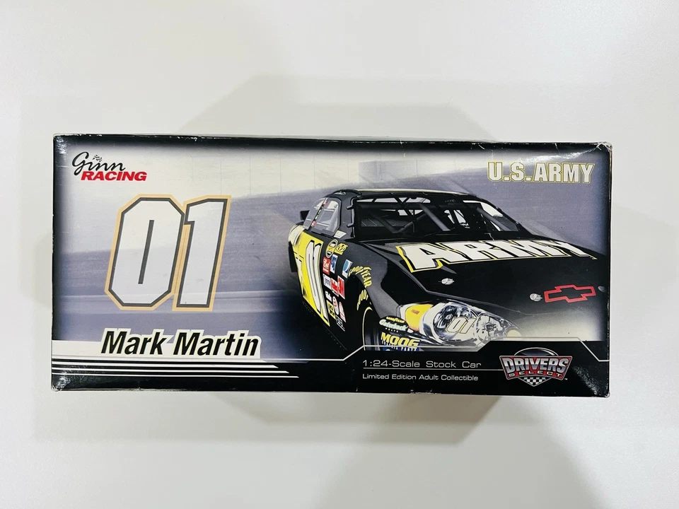 Mark Martin #01 Army 2007 SS Motorsports Authentic C017821ARMM NASCAR 1:24 Scale - Image 2 of 4