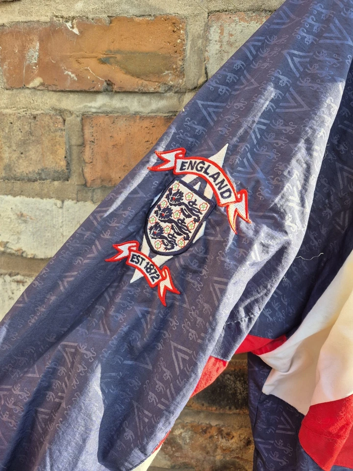 Vintage 90s Umbro England Football Stadium Jacket Oi Polloi Medium 3 Lions - Image 4 of 4