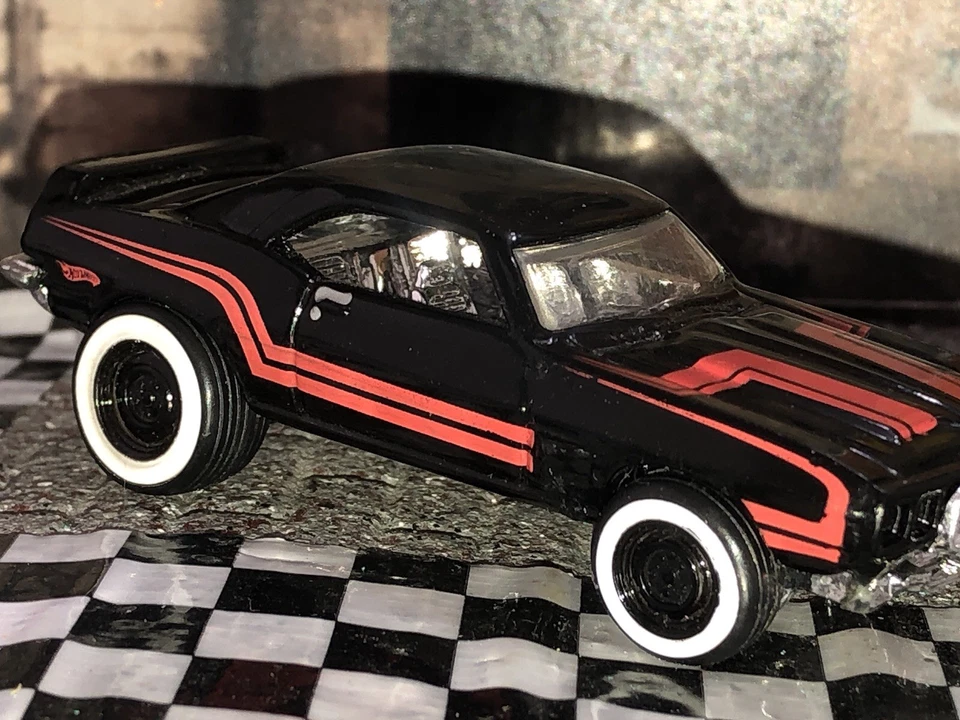 Hotwheels 1:64 Suelto 1969 Fire Bird T/A Custom HotRod Whitewalls Real Riders Foto 4 de 4