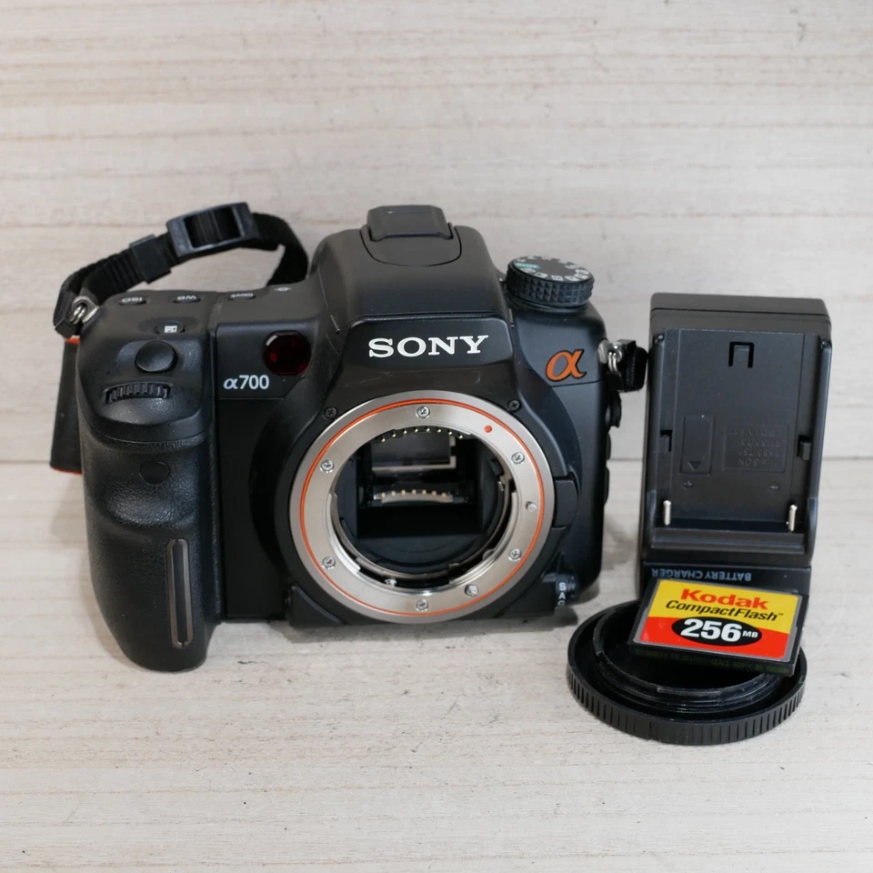 Sony Alpha A700 12.2MP DSLR Camera Body *GOOD/TESTED* - Image 3 of 4