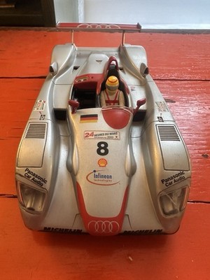 SLOT CAR CARRERA EXCLUSIV 20480 AUDI R8 #8 Le Mans 2000 F.Biela
