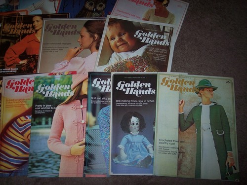 Lote de 23 Golden Hands De Colección Años 70 Patrones de Costura de Crochet Tejidos Proyectos Artesanales - Imagen 5 de 11