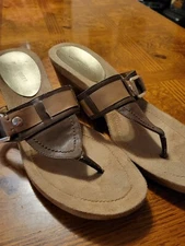 Sz 10 Faux Leather Wedge Heel Flip Flop Sandal By NINE WEST Clean Pre-owned Cond