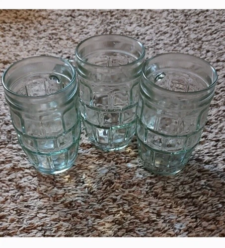 Set Of 3 Barrel Style Glasses/Mugs Clear In Color