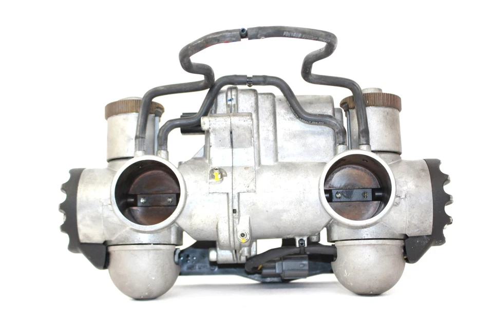 Carrocerías de acelerador Triumph Thruxton 1200 R 2018 18 Foto 2 de 4