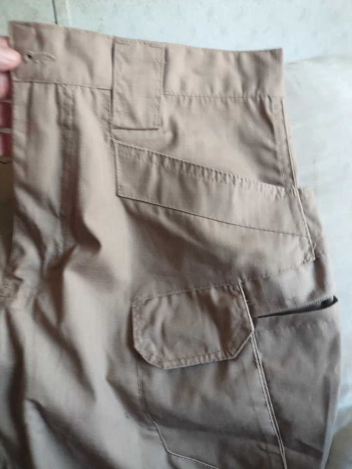 Pantalones Cortos PROPPER Para Hombre Bronceados Tácticos/Carga/Pantalones Cortos de Bolsillo Múltiples; Talla M Nuevos Foto 2 de 4