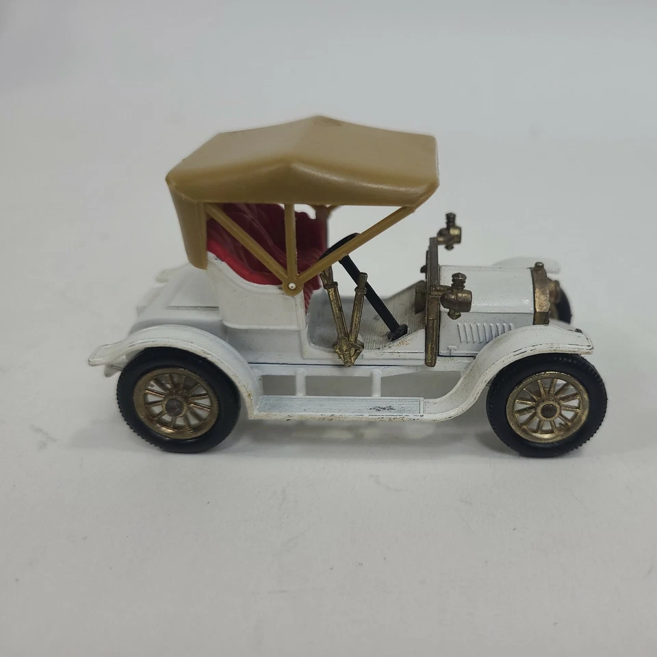 Vintage Matchbox Models of Yesteryear.  1909 Opel Coupe. Y-4. White.  - Image 4 of 4