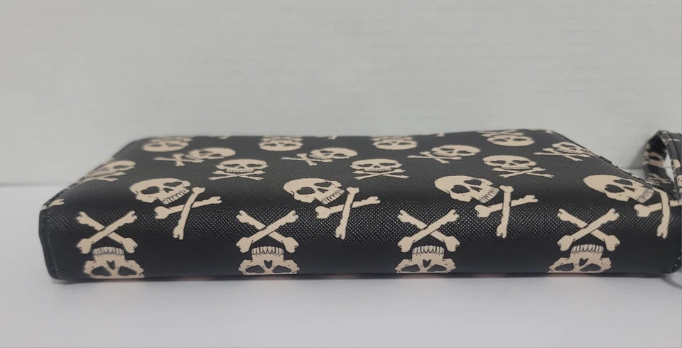 Cartera Betsey Johnson Negra Imitación Cuero Blanco Estampado Calavera y Huesos Cruzados ZA NUEVA SIN ETIQUETAS Foto 4 de 4