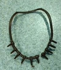 1960's-70's Auth/Orig Marx Johnny West Geronimo Bear Claw Necklace Broken