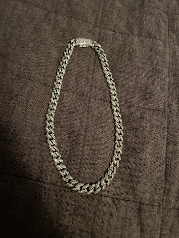 Gargantilla GLD, KAY Joyeros Cadenas de Eslabones Cubanos Conjunto de Joyería VIENE CON BOLSA GLD Foto 3 de 4