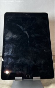 Apple iPad 8th Gen A2428 10.2-inch Space Gray Wi-Fi + Cellular FOR PARTS