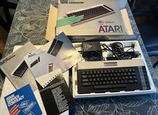 Atari 600xl Home Computer With  Box Manuals