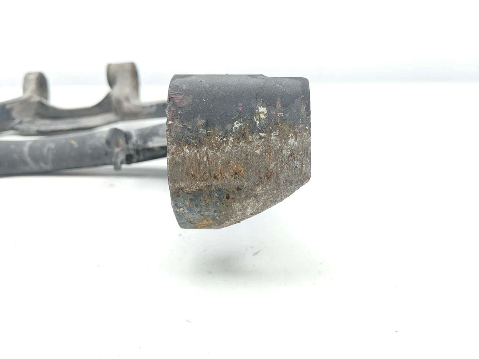 07 Soporte central Suzuki V Strom DL650 Foto 4 de 4