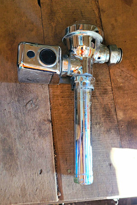 Zurn E-Z Flush Automatic Solenoid Flush Valve Assembly, Water Media