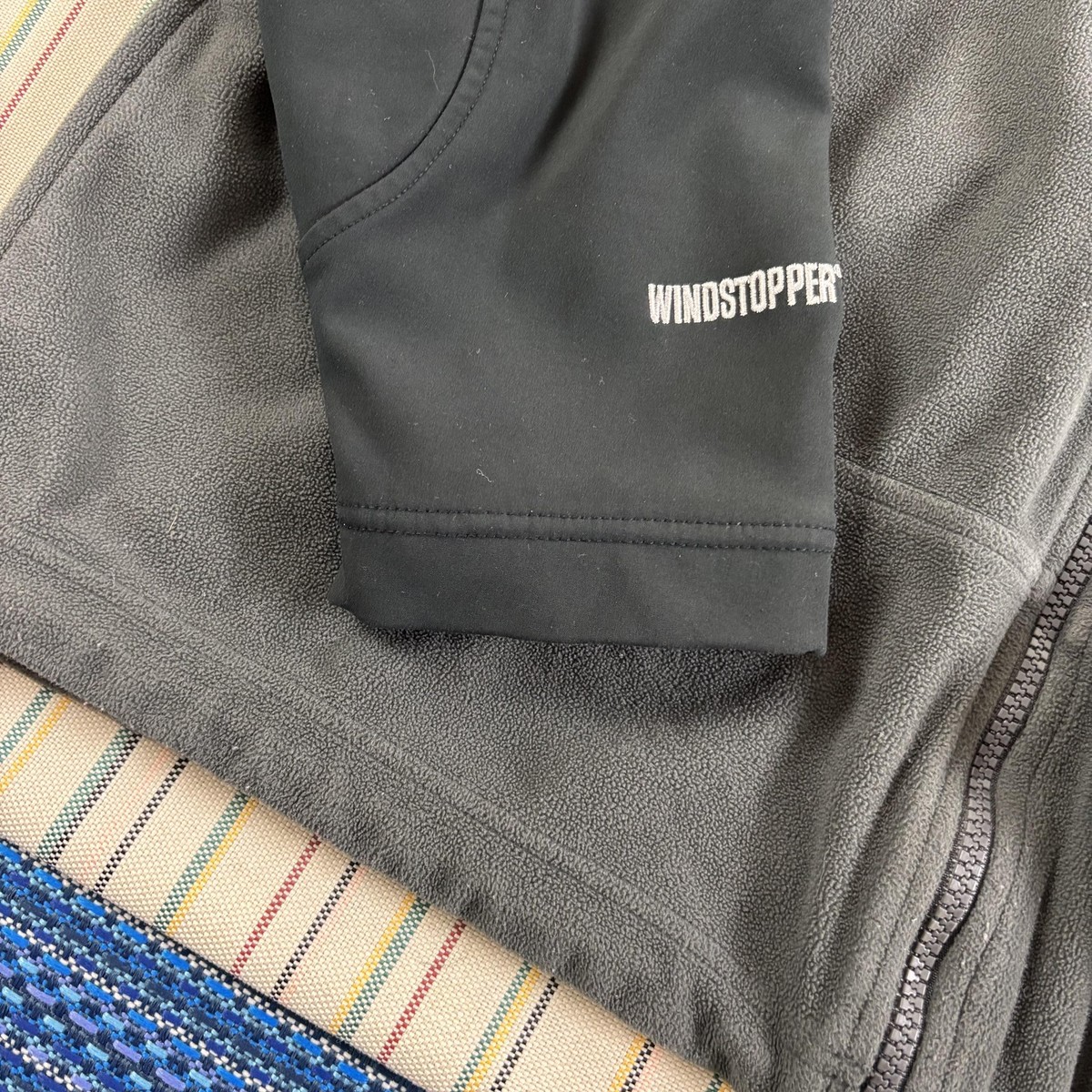 Mountain Hardwear Jacket Mens Large Gray Black Windstopper