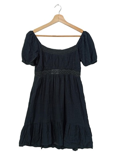 Robe Noire Sans Manches Molly Bracken – Dentelle Et Froufrou – Taille S