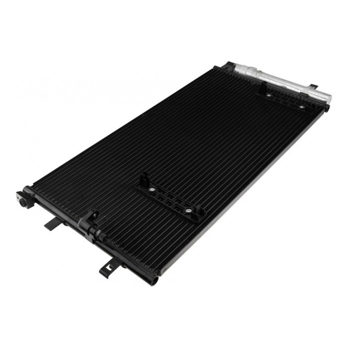 Condenseur de clim Audi A4 A5 Q5 pour réparer une fuite de climatisation