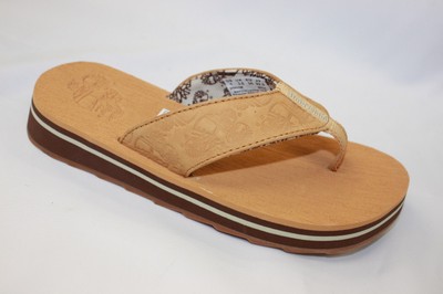 wide waterproof snow boots