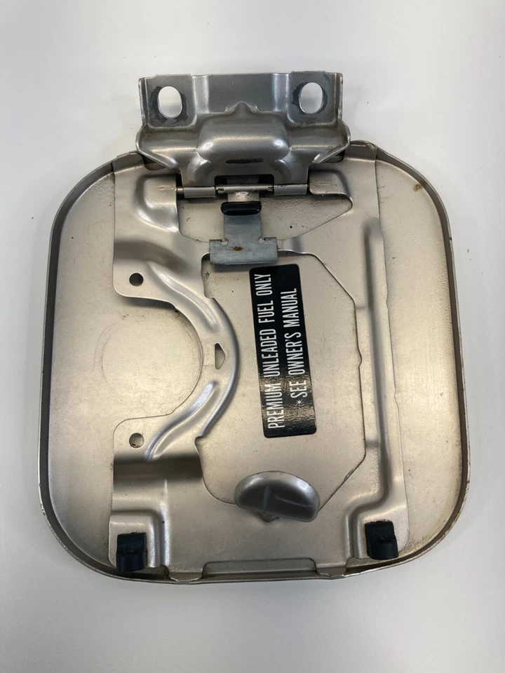 1996 97 97 99 00 2002 Acura RL Fuel Filler Door Gas Lid Cover OEM - Image 4 of 4