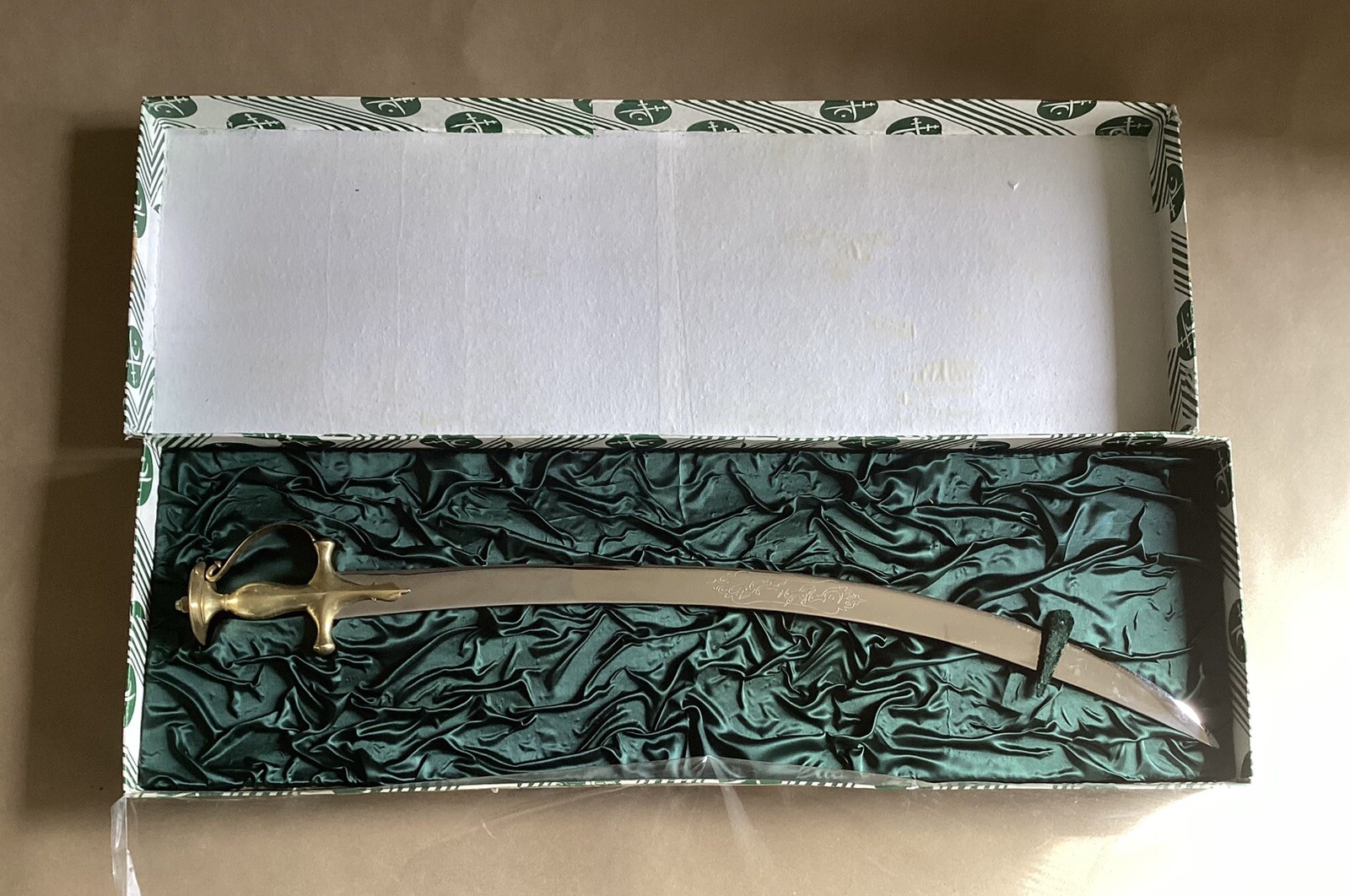 Talwar Box Pakistan Army Talwar Saber | Gift From General Mirza Aslam Beg, with ...