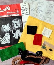 Vtg Bucilla Needlework Kit Hug-Me-Toys Stuffed Animal Embroider Lion Tiger #8658