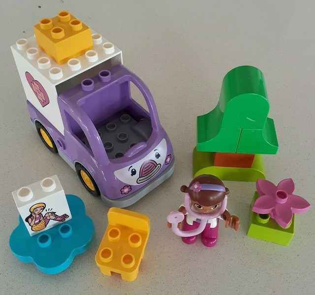 lego duplo doctor