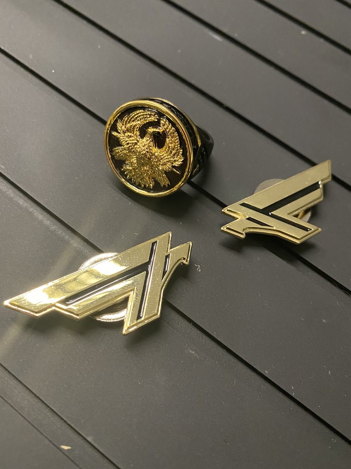 Dune 2020 2021 Duke Leto Atreides Ring And Collar Pins Metal