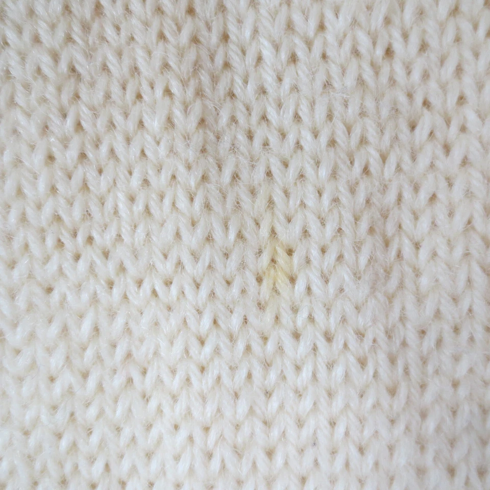 Cardigã suéter feminino tricotado à mão na Noruega lã vermelha creme Fairisle botão para cima - Imagem 4 de 4