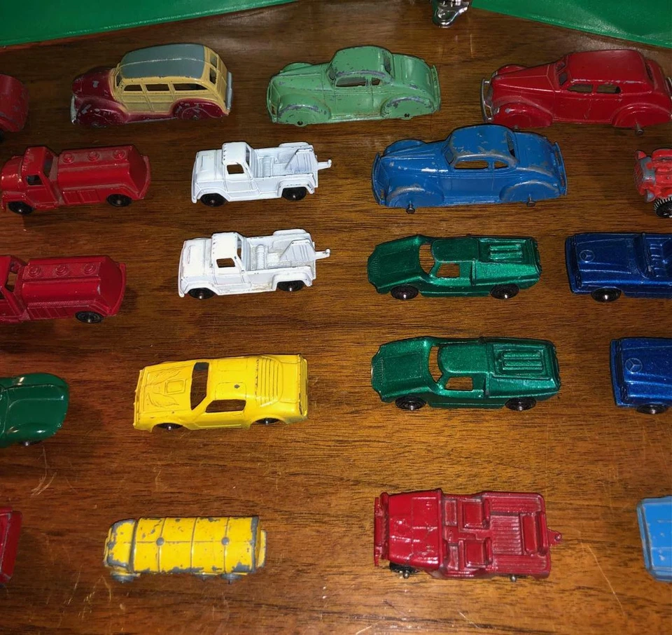 Lote de 29 coches/camiones mixtos Tootsie Toys vintage cabina diecast sobre dobles Foto 3 de 4