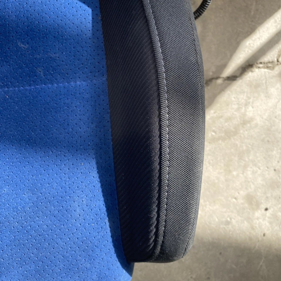 2006 2006 Subaru Impreza Almofada de Assento Inferior Frontal Direita Passageiro Azul Fabricante de Equipamento Original - Imagem 4 de 4