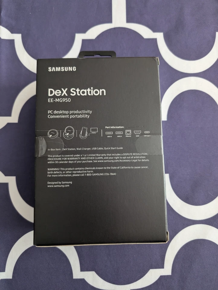 Samsung DeX Wireless Qi Desktop Charging Dock Station EE-MG950 - Image 2 of 2