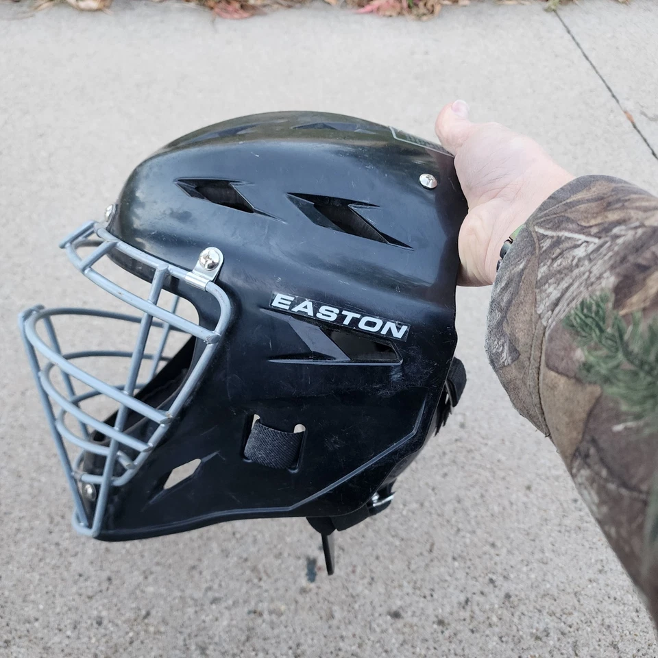 Easton Youth 9-12 Gametime Catchers Set Casco Protector de Pecho Protectores de Piernas Foto 3 de 4