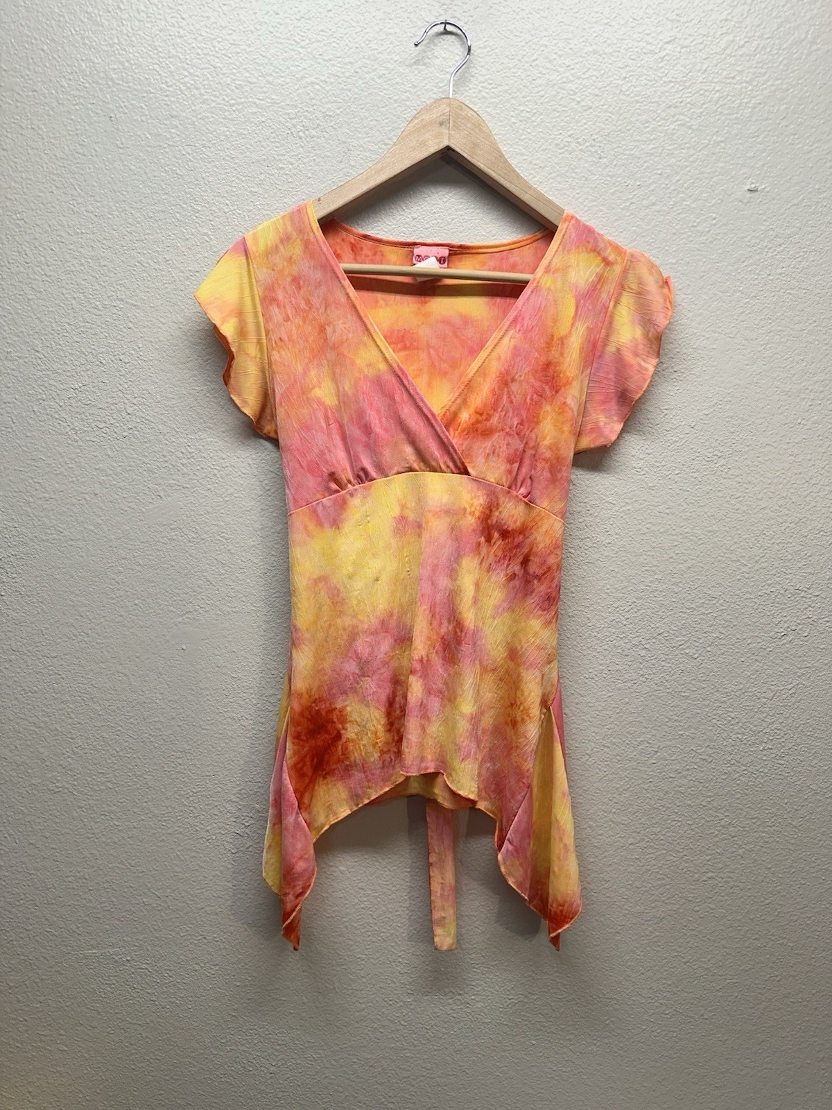 MOST Vintage Women’s Pink Yellow Tye Dye Y2K Top V Neck Flutter Sleeve Medium