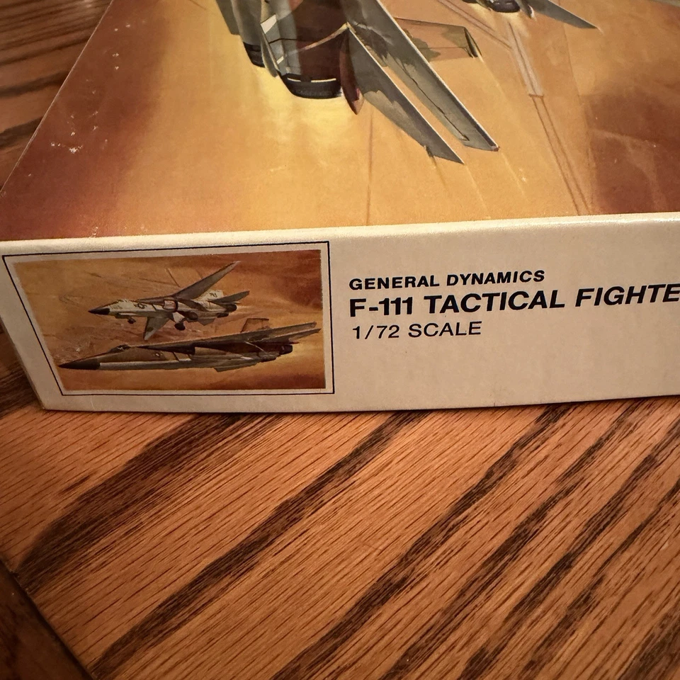 Revell F-111 TFX Tactical Fighter Plane 1:72 Model Kit 1966 #H-208:200 READ - Image 3 of 4