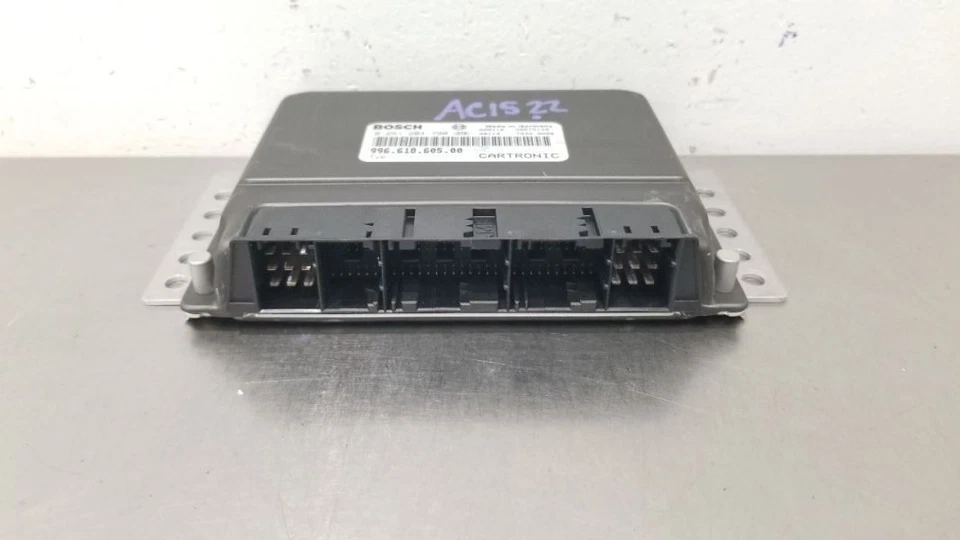 Porsche 911 996 Carrera 2000 3,4 L MT MÓDULO DE CONTROL DEL MOTOR ECM 99661860500 Foto 4 de 4