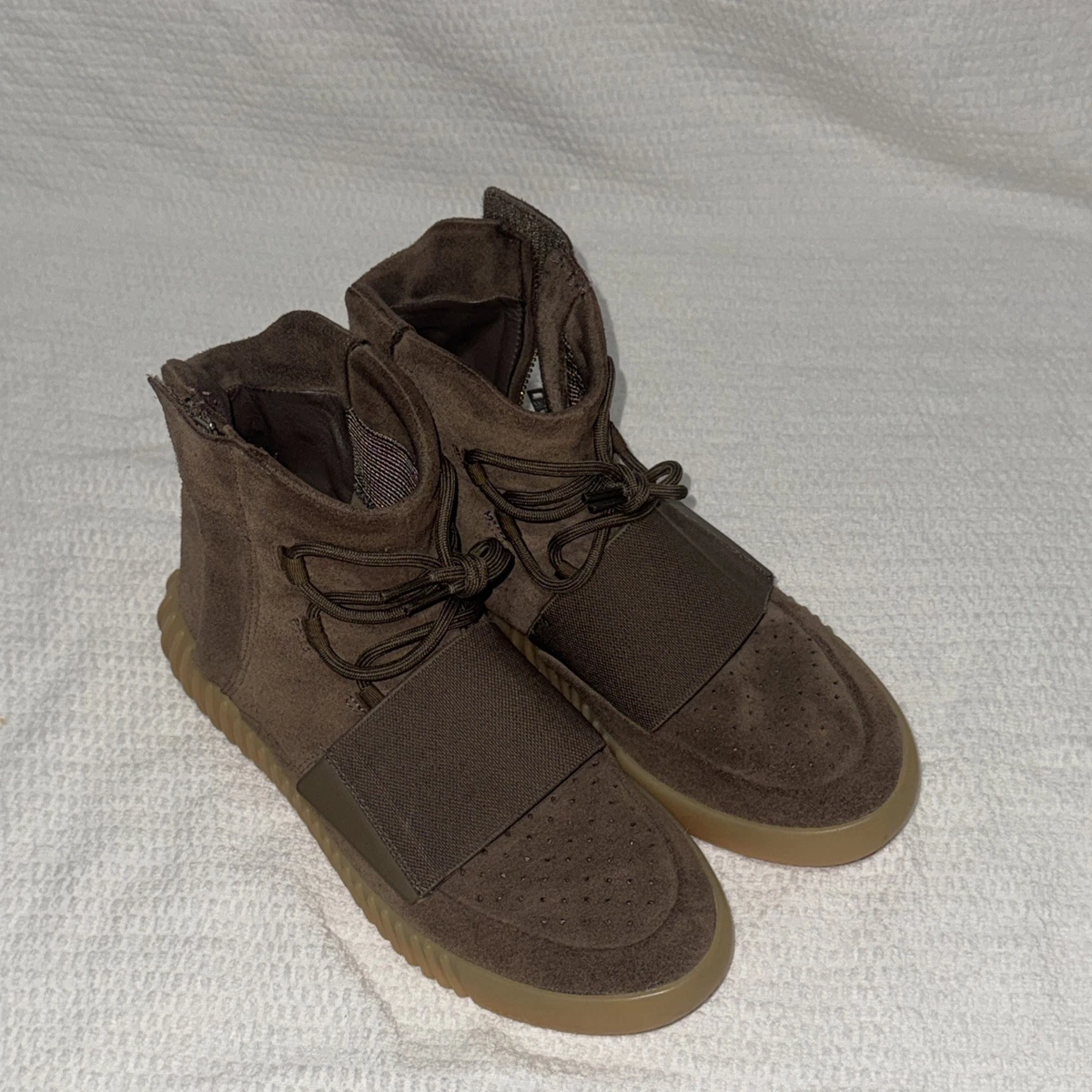 Preços baixos em Yeezy Boost 750 Chocolate | eBay