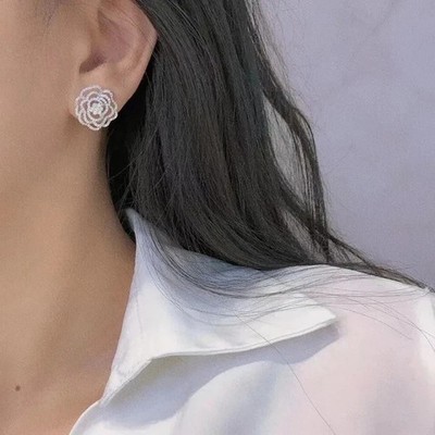 2Ct Round Cut Lab-Created Diamond Flower StyleStud Earring 14k White Gold Plated