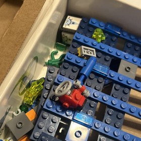 INCOMPLETE Lego Minotaurus Board Game #3841 & Lego&rsquo;s Atlantis Treasure # 3851 !