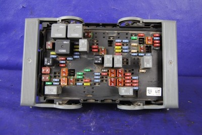 07-09 GMC Yukon Denali Escalade Fuse Box Power Distribution Block 25905681 OEM