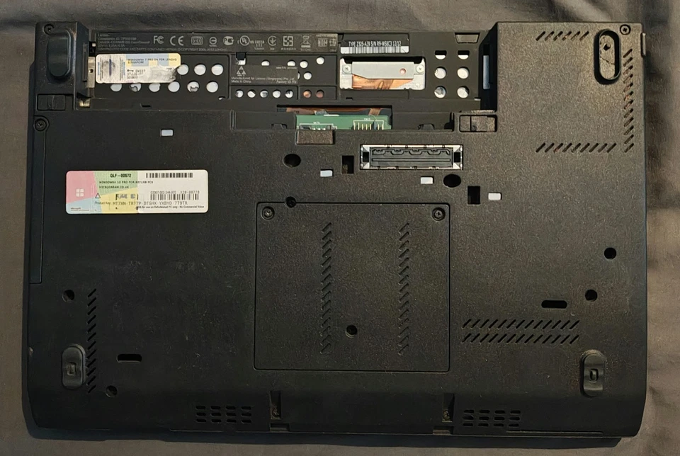 Lenovo ThinkPad X230 · i5-3320M · 12GB · 250GB, photo 3 of 5