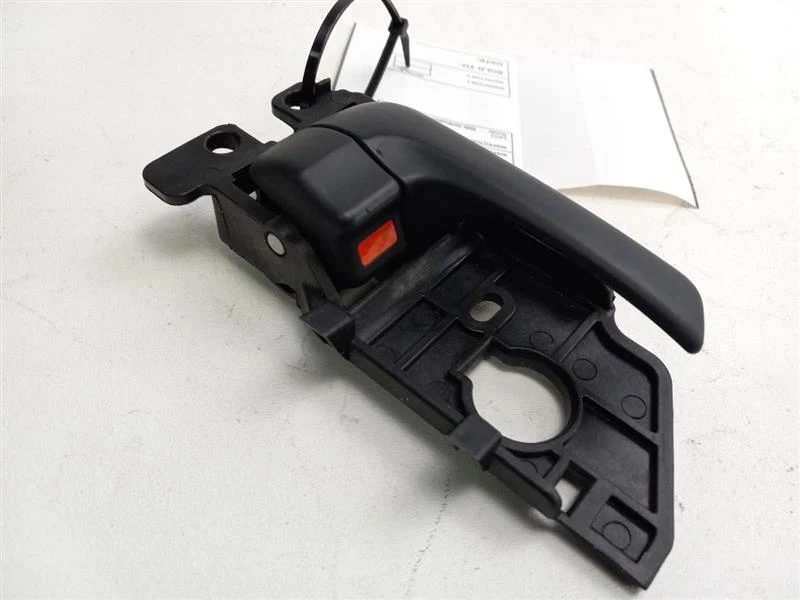 2011 - 2013 KIA FORTE REAR RIGHT SIDE INTERIOR DOOR HANDLE 27577 - Image 3 of 4