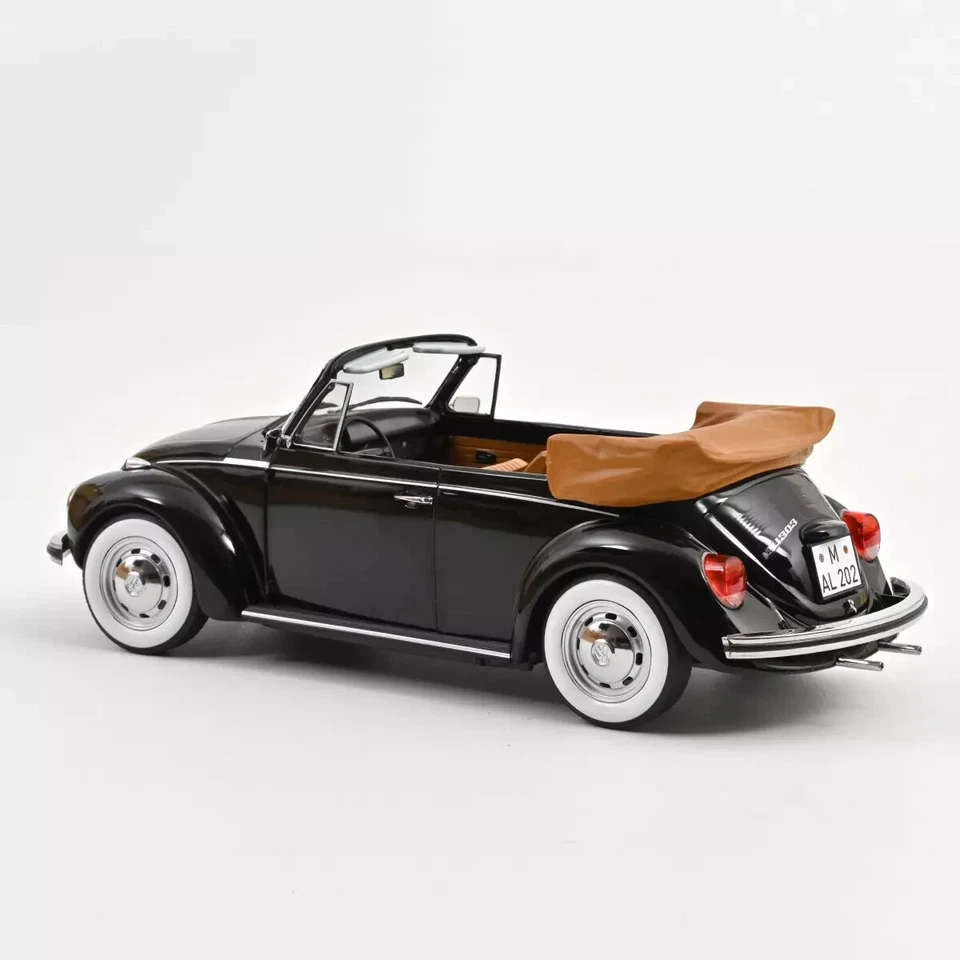 Volkswagen VW Bettle 1303 Cabriolet 1973 Black Norev 188533 Die Cast 1/18 - Immagine 4 di 4
