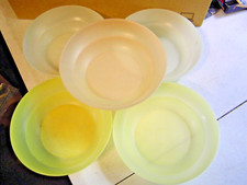 5 Vintage Tupperware Pastel Children  s Cereal Bowls 155