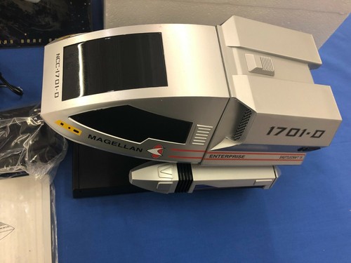 1994 Star Trek The Next Generation Collector's Edition Shuttlecraft Clock Radio - Picture 2 of 10