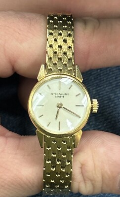 18K GOLD PATEK PHILIPPE Manual Wind 20mm Ladies Watch- Needs Repair - As Is.