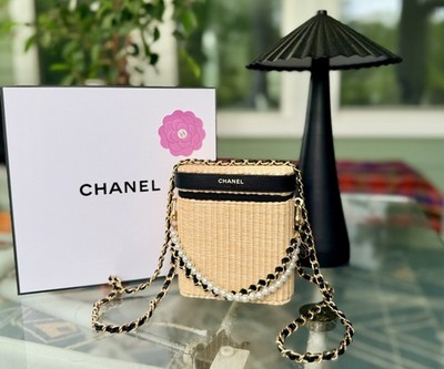NWT* CHANEL Beaute Les Beiges Raffia Pouch Clutch Crossbody Bag - Carry 5 Ways!