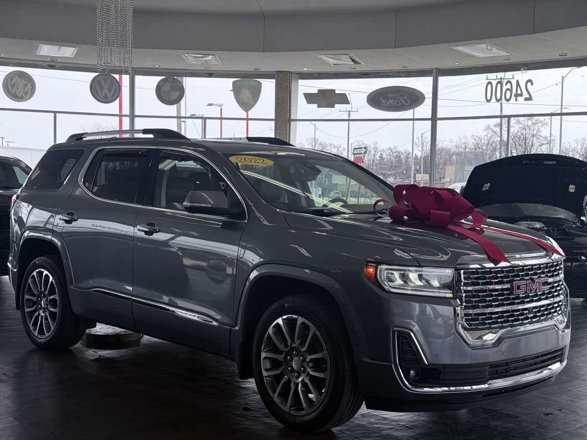 2022 GMC Acadia Denali